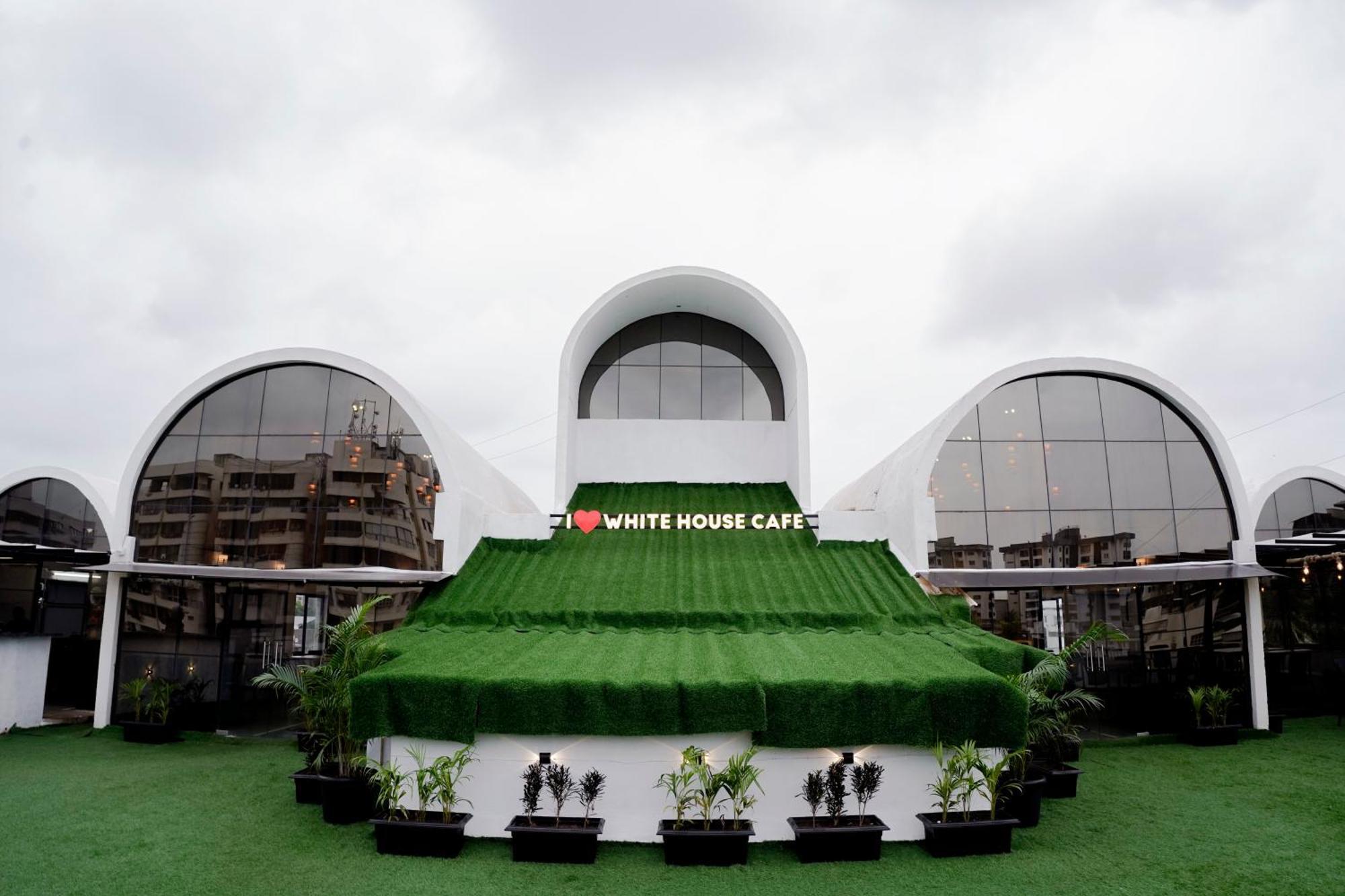 Hotel Royal Accord Surat Exterior foto